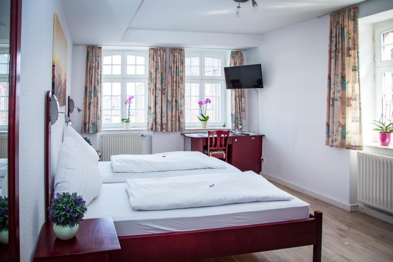 Hotel Ratskeller Nideggen Extérieur photo